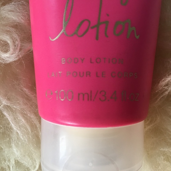 Victoria’s Secret only angels body lotion 100ml - Picture 3 of 5